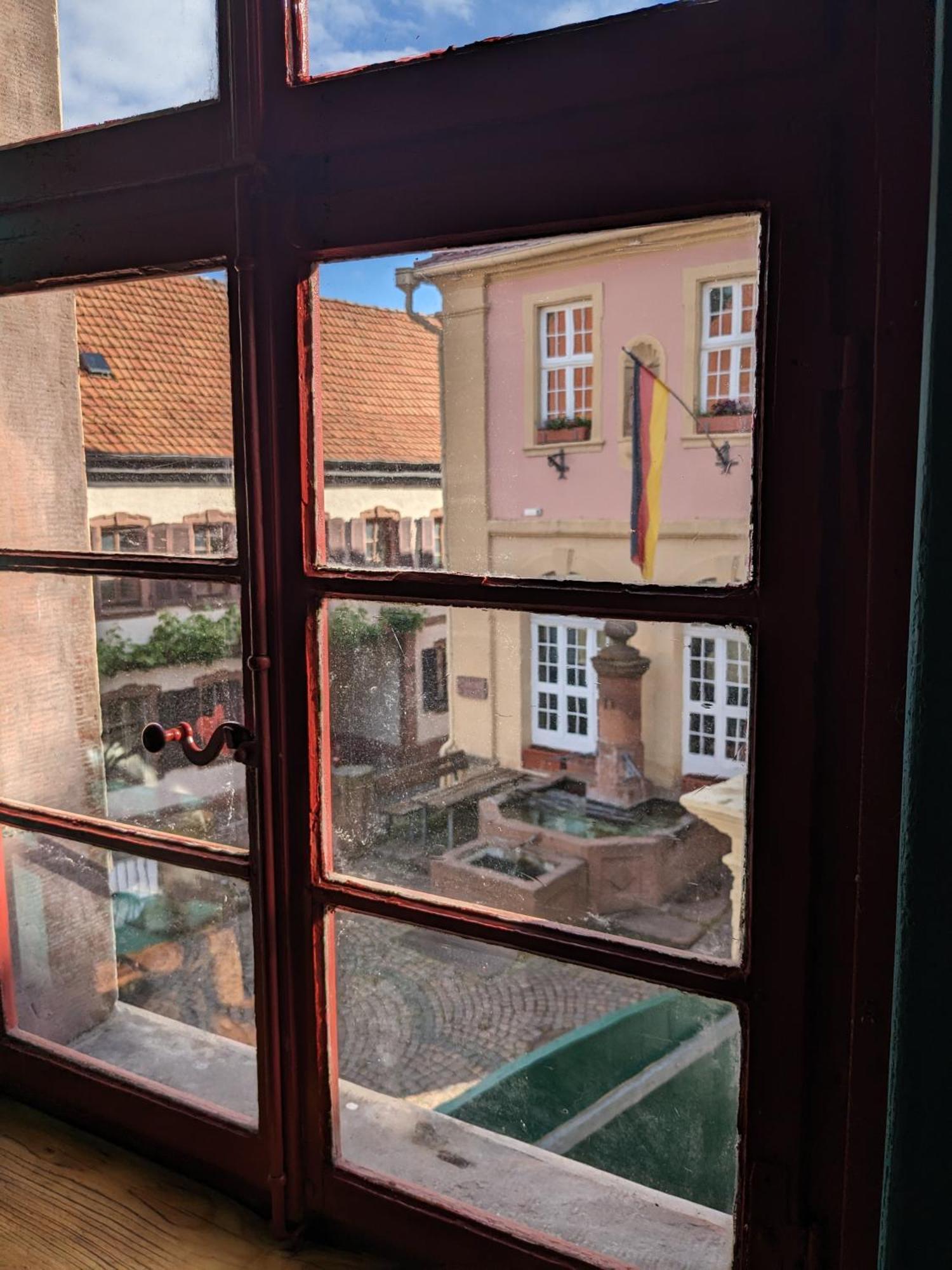 Apartment Im Kraemerladen Neustadt an der Weinstrasse